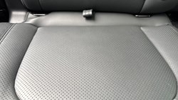 2022 (22) LAND ROVER DEFENDER 3.0 D300 X-Dynamic HSE 110 5dr Auto 5146877