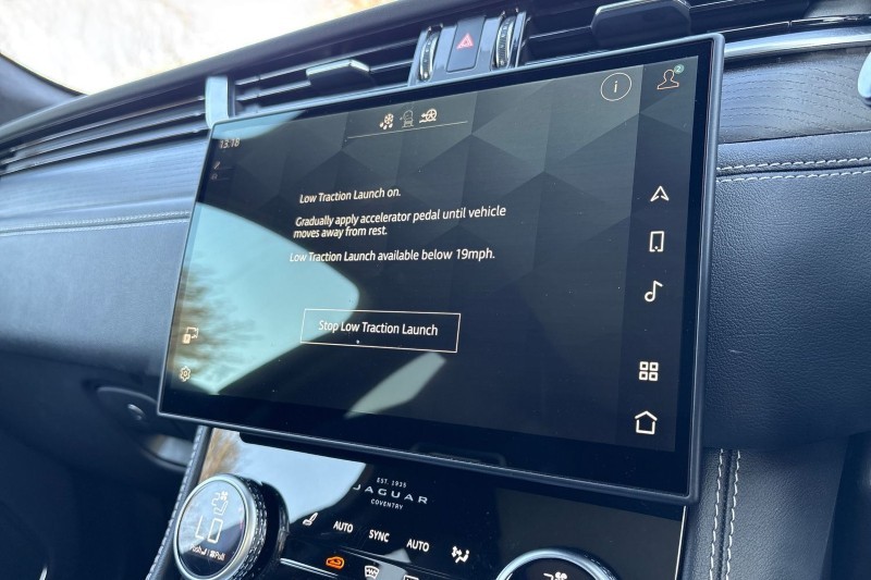 2024 (24) JAGUAR F-PACE 2.0 P400e R-Dynamic HSE Black 5dr Auto AWD 5136577