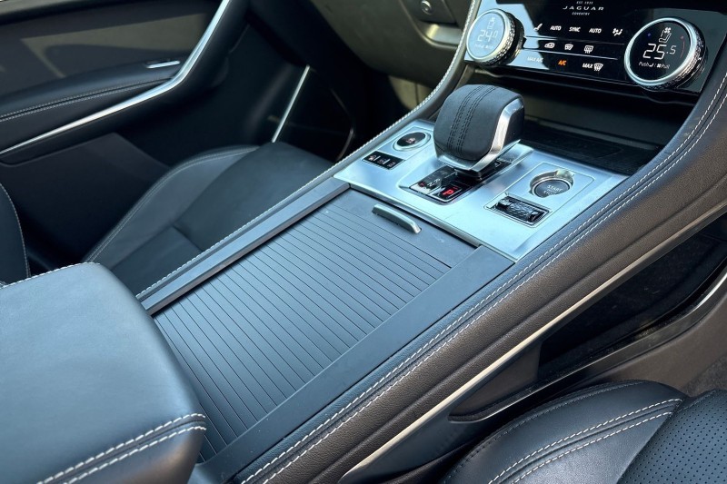 2024 (24) JAGUAR F-PACE 2.0 P400e R-Dynamic HSE Black 5dr Auto AWD 5136550