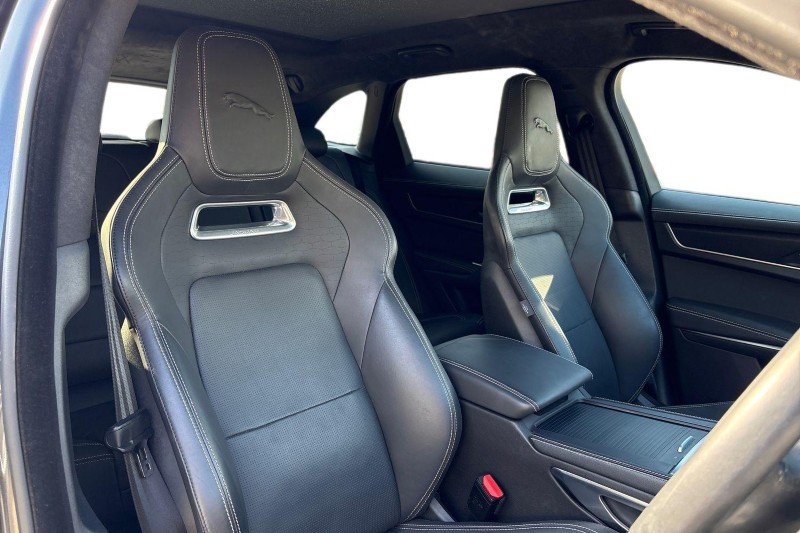 2024 (24) JAGUAR F-PACE 2.0 P400e R-Dynamic HSE Black 5dr Auto AWD 5136564
