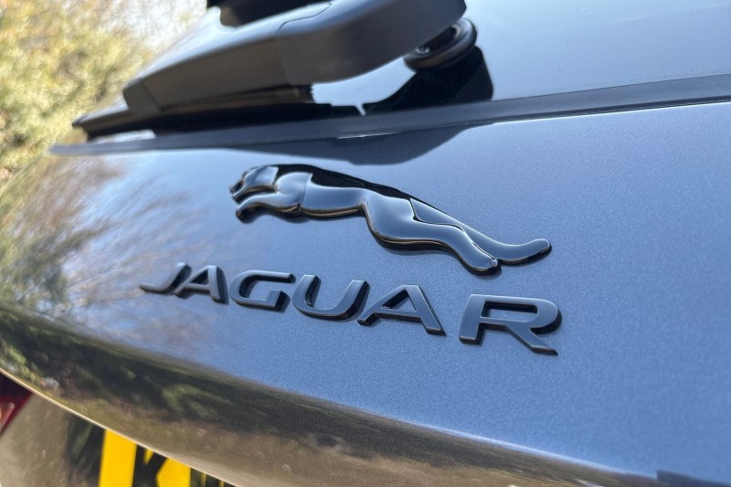 2024 (24) JAGUAR F-PACE 2.0 P400e R-Dynamic HSE Black 5dr Auto AWD 5136586