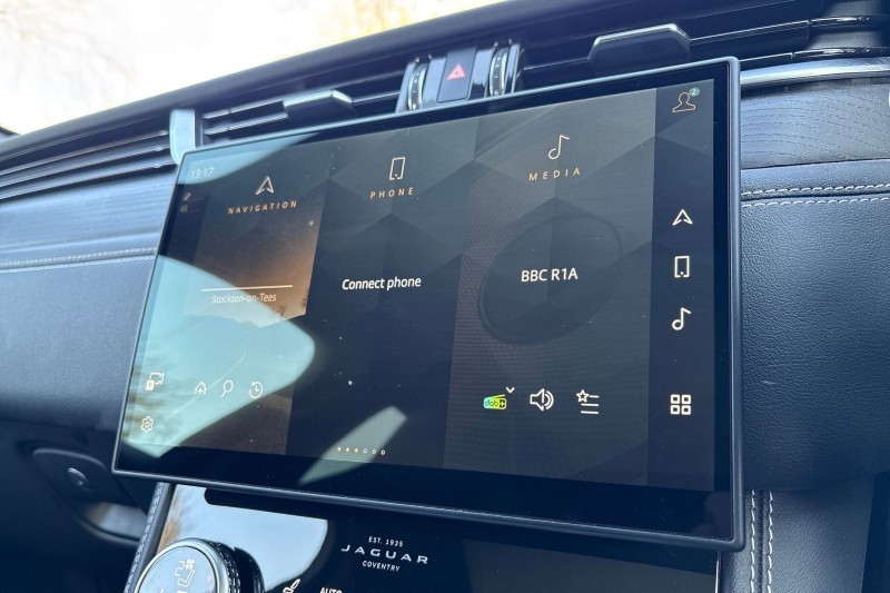 2024 (24) JAGUAR F-PACE 2.0 P400e R-Dynamic HSE Black 5dr Auto AWD 5136568