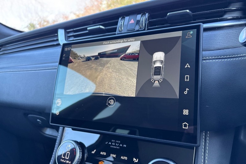 2024 (24) JAGUAR F-PACE 2.0 P400e R-Dynamic HSE Black 5dr Auto AWD 5136549