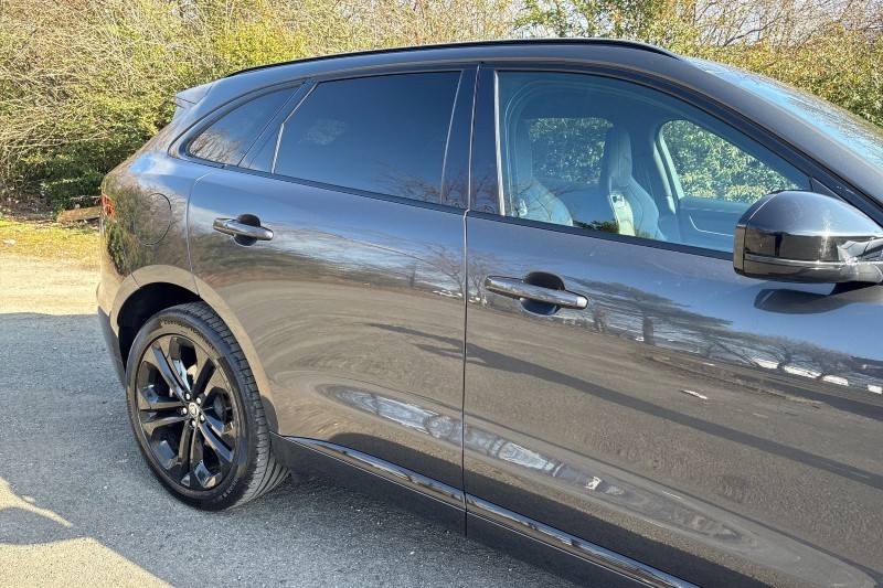 2024 (24) JAGUAR F-PACE 2.0 P400e R-Dynamic HSE Black 5dr Auto AWD 5136592