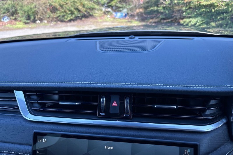 2024 (24) JAGUAR F-PACE 2.0 P400e R-Dynamic HSE Black 5dr Auto AWD 5136575