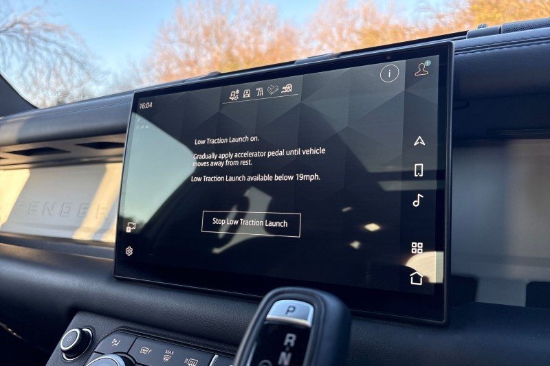 2025 (74) LAND ROVER DEFENDER 3.0 D350 X-Dynamic HSE 110 5dr Auto [7 Seat] 5136632