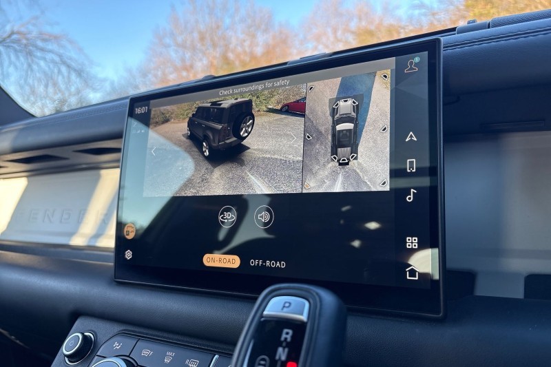 2025 (74) LAND ROVER DEFENDER 3.0 D350 X-Dynamic HSE 110 5dr Auto [7 Seat] 5136604