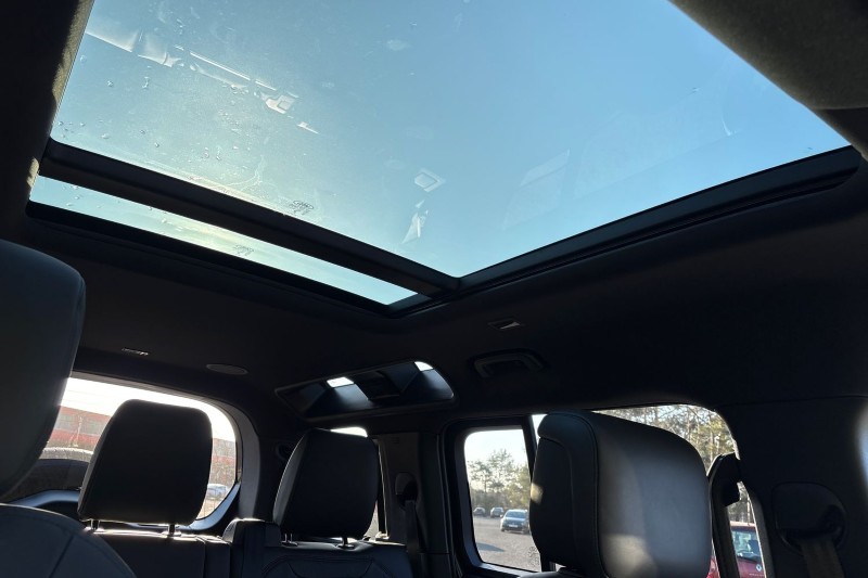 2025 (74) LAND ROVER DEFENDER 3.0 D350 X-Dynamic HSE 110 5dr Auto [7 Seat] 5136613