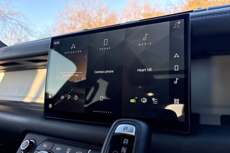 2025 (74) LAND ROVER DEFENDER 3.0 D350 X-Dynamic HSE 110 5dr Auto [7 Seat] 5136623