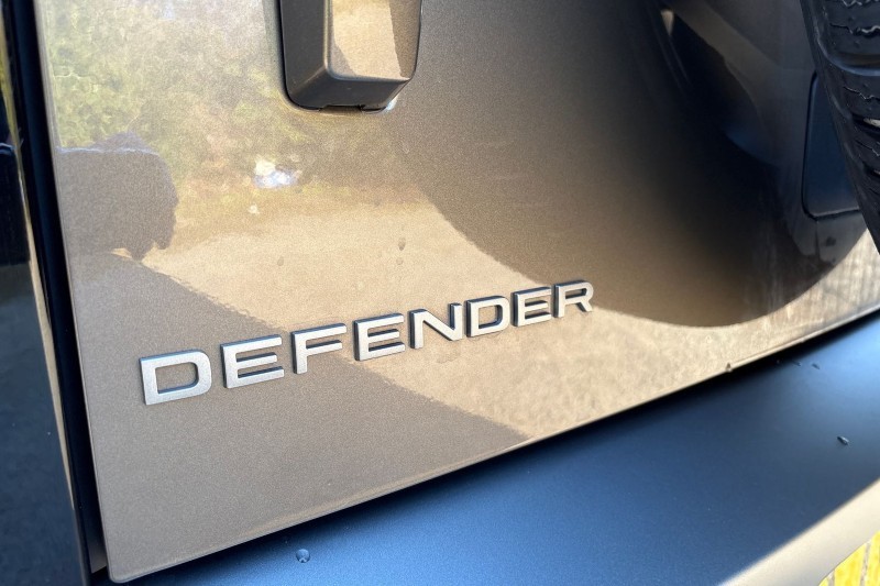 2025 (74) LAND ROVER DEFENDER 3.0 D350 X-Dynamic HSE 110 5dr Auto [7 Seat] 5136641