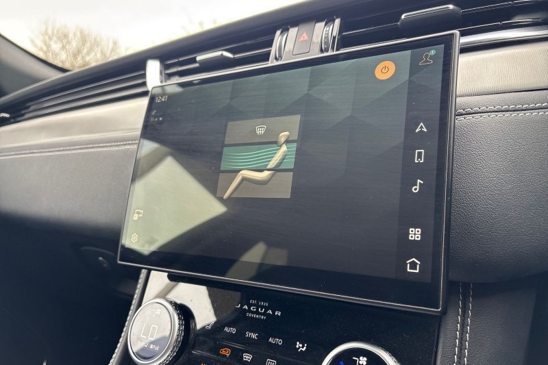 2024 (24) JAGUAR F-PACE 2.0 D200 R-Dynamic SE Black 5dr Auto AWD 5153534
