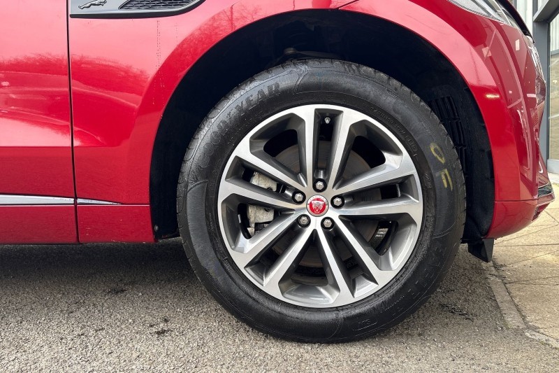 2024 (24) JAGUAR F-PACE 2.0 D200 R-Dynamic SE Black 5dr Auto AWD 5153507