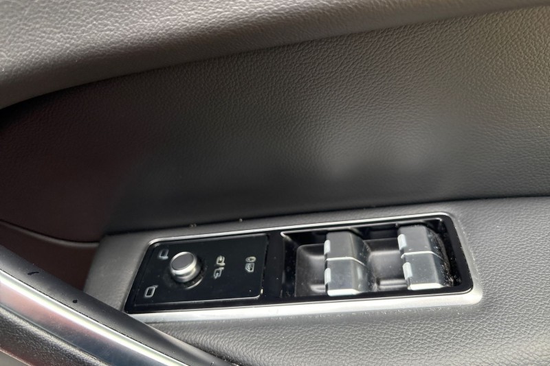 2024 (24) JAGUAR F-PACE 2.0 D200 R-Dynamic SE Black 5dr Auto AWD 5153523