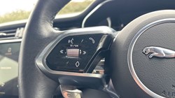 2024 (24) JAGUAR F-PACE 2.0 D200 R-Dynamic SE Black 5dr Auto AWD 5153528