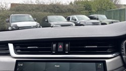 2024 (24) JAGUAR F-PACE 2.0 D200 R-Dynamic SE Black 5dr Auto AWD 5153537