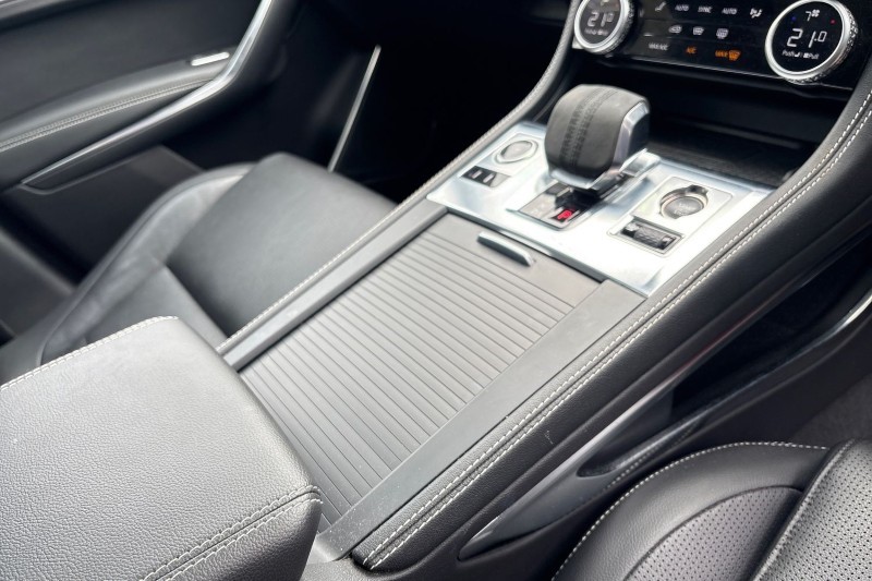 2024 (24) JAGUAR F-PACE 2.0 D200 R-Dynamic SE Black 5dr Auto AWD 5153512