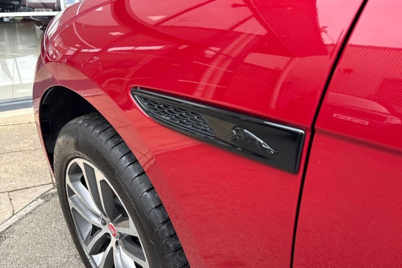 2024 (24) JAGUAR F-PACE 2.0 D200 R-Dynamic SE Black 5dr Auto AWD 5153519