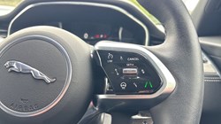 2024 (24) JAGUAR F-PACE 2.0 D200 R-Dynamic SE Black 5dr Auto AWD 5153529