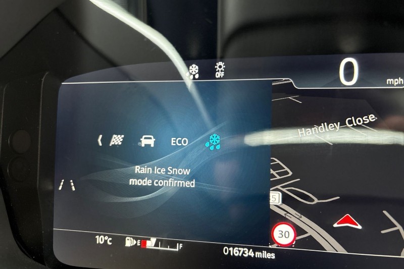 2024 (24) JAGUAR F-PACE 2.0 D200 R-Dynamic SE Black 5dr Auto AWD 5153535