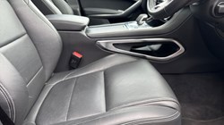 2024 (24) JAGUAR F-PACE 2.0 D200 R-Dynamic SE Black 5dr Auto AWD 5153525