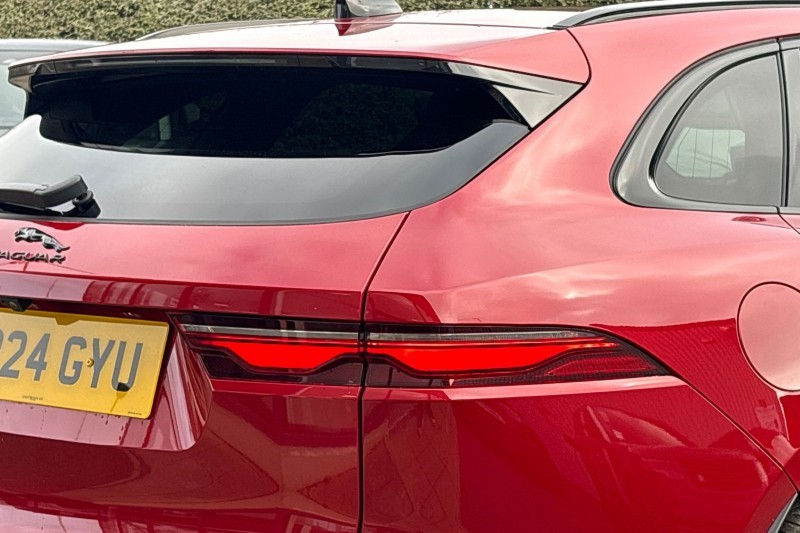 2024 (24) JAGUAR F-PACE 2.0 D200 R-Dynamic SE Black 5dr Auto AWD 5153550