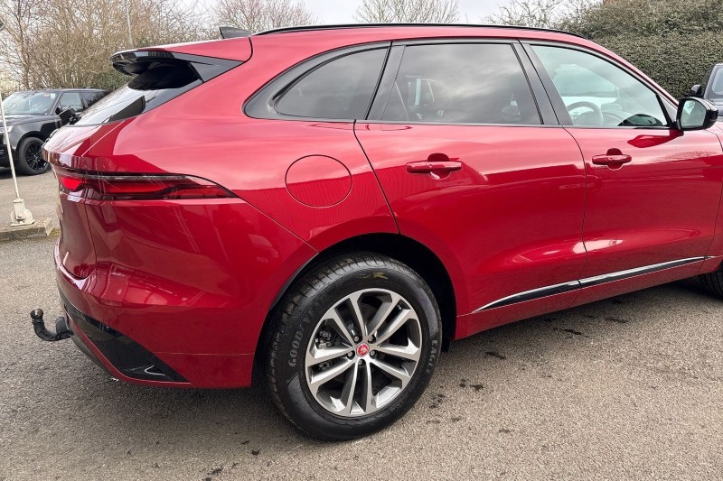 2024 (24) JAGUAR F-PACE 2.0 D200 R-Dynamic SE Black 5dr Auto AWD 5153554