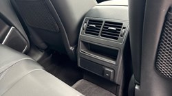 2024 (24) JAGUAR F-PACE 2.0 D200 R-Dynamic SE Black 5dr Auto AWD 5153517