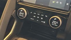 2024 (74) JAGUAR E-PACE 2.0 D200 R-Dynamic SE Black 5dr Auto 5977247