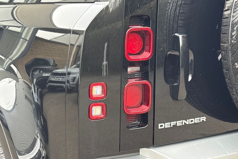 2024 (24) LAND ROVER DEFENDER 3.0 D250 XS Edition 110 5dr Auto 5201973