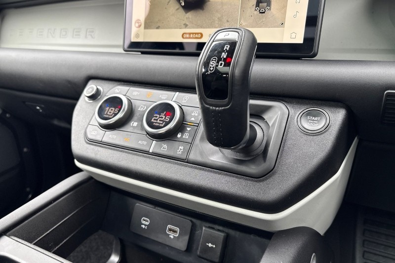 2024 (24) LAND ROVER DEFENDER 3.0 D250 XS Edition 110 5dr Auto 5201967