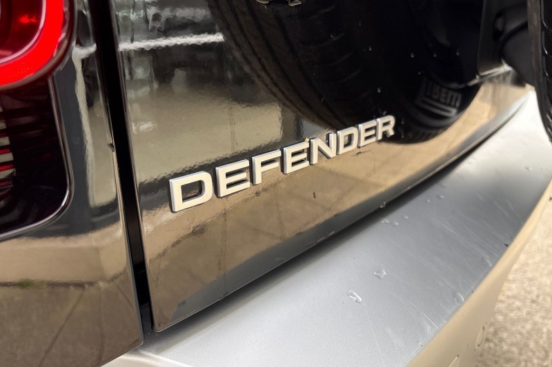 2024 (24) LAND ROVER DEFENDER 3.0 D250 XS Edition 110 5dr Auto 5202003