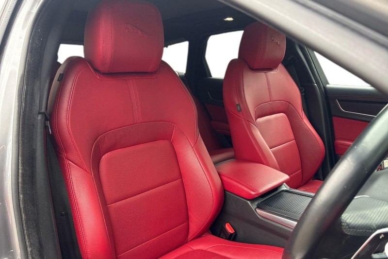 2022 (72) JAGUAR XF 2.0 D200 R-Dynamic Black 5dr Auto 5184385