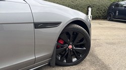 2022 (72) JAGUAR XF 2.0 D200 R-Dynamic Black 5dr Auto 5184411