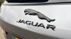 2022 (72) JAGUAR XF 2.0 D200 R-Dynamic Black 5dr Auto 5184407