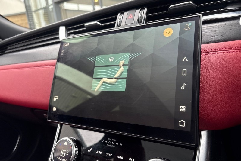 2022 (72) JAGUAR XF 2.0 D200 R-Dynamic Black 5dr Auto 5184393