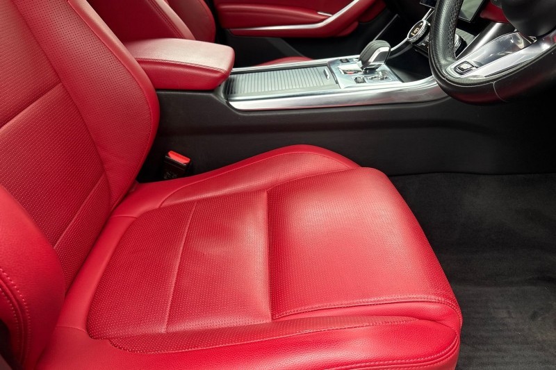 2022 (72) JAGUAR XF 2.0 D200 R-Dynamic Black 5dr Auto 5184384