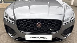 2022 (72) JAGUAR XF 2.0 D200 R-Dynamic Black 5dr Auto 5184405