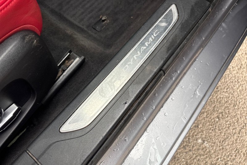 2022 (72) JAGUAR XF 2.0 D200 R-Dynamic Black 5dr Auto 5184400