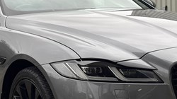 2022 (72) JAGUAR XF 2.0 D200 R-Dynamic Black 5dr Auto 5184376