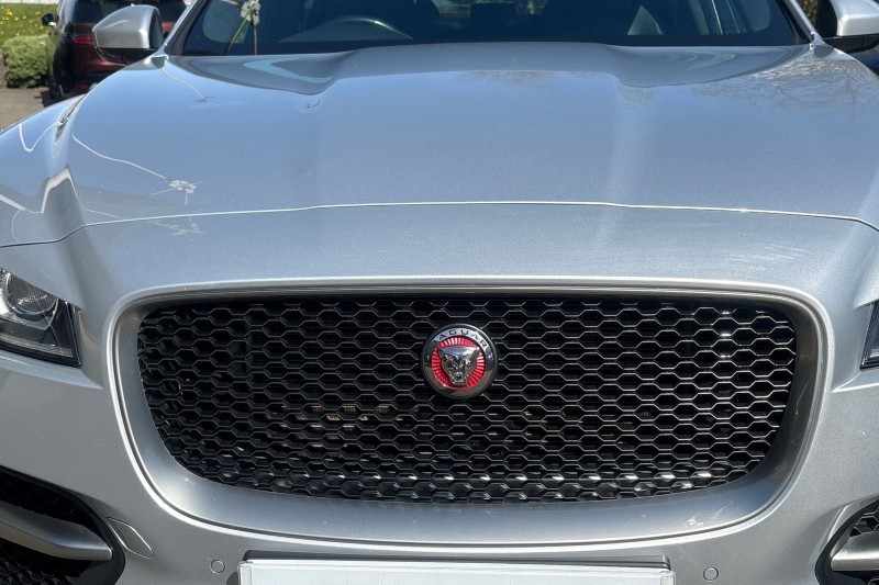 2020 (20) JAGUAR F-PACE 2.0d [240] R-Sport 5dr Auto AWD 5277891