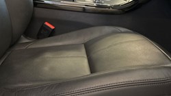 2025 (74) LAND ROVER RANGE ROVER VELAR 2.0 D200 MHEV Dynamic SE 5dr Auto 5978366