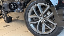 2025 (74) LAND ROVER RANGE ROVER VELAR 2.0 D200 MHEV Dynamic SE 5dr Auto 5978384