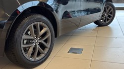 2025 (74) LAND ROVER RANGE ROVER VELAR 2.0 D200 MHEV Dynamic SE 5dr Auto 5978388