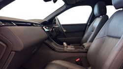 2025 (74) LAND ROVER RANGE ROVER VELAR 2.0 D200 MHEV Dynamic SE 5dr Auto 5978344