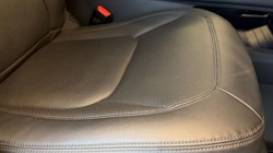 2025 (74) LAND ROVER DEFENDER 3.0 D350 X-Dynamic SE 110 5dr Auto 4980857