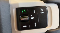 2025 (74) LAND ROVER DEFENDER 3.0 D350 X-Dynamic SE 110 5dr Auto 5064869