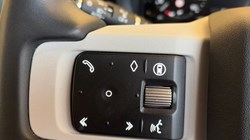 2025 (74) LAND ROVER DEFENDER 3.0 D350 X-Dynamic SE 110 5dr Auto 5064868