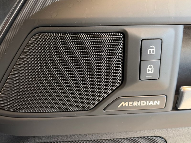 2025 (74) LAND ROVER DEFENDER 3.0 D350 X-Dynamic SE 110 5dr Auto 4980859