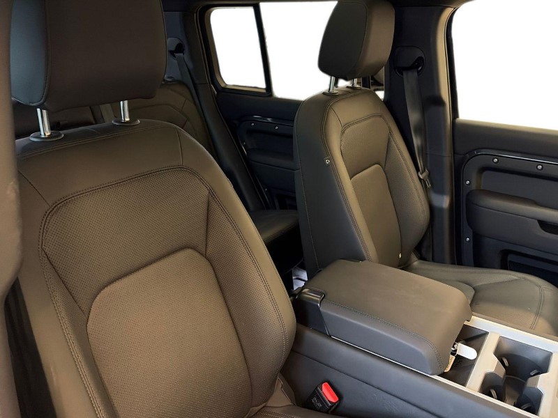 2025 (74) LAND ROVER DEFENDER 3.0 D350 X-Dynamic SE 110 5dr Auto 4980858