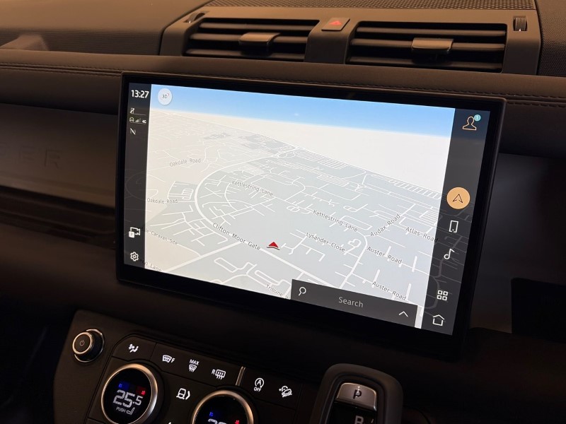 2025 (74) LAND ROVER DEFENDER 3.0 D350 X-Dynamic SE 110 5dr Auto 4980842